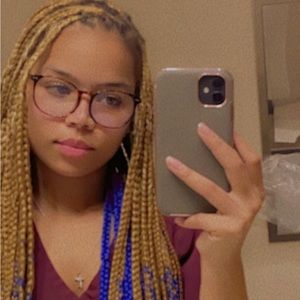 Meet your Posher, Lashay
